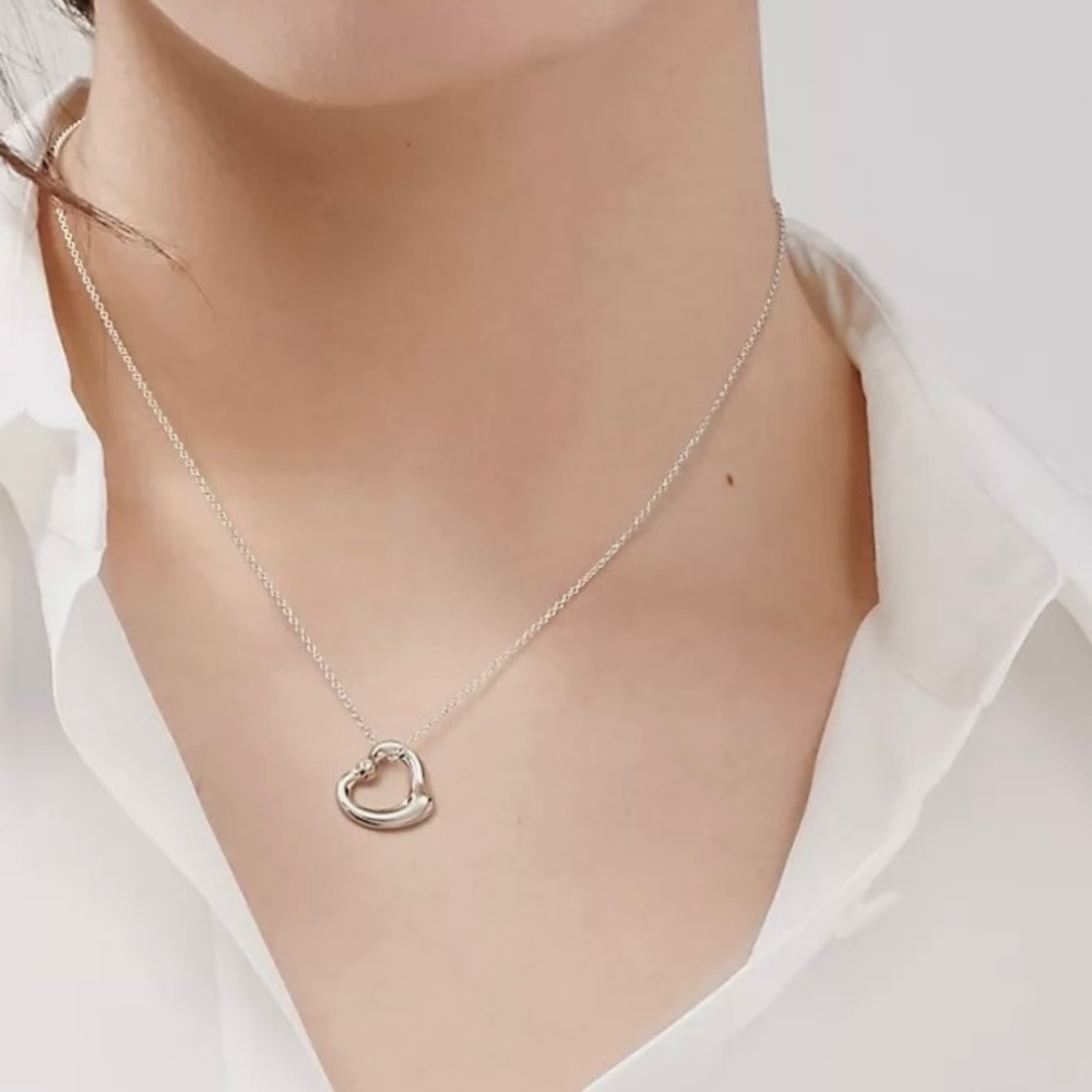 Authentic Tiffany & CO. Elsa Peretti Small Size Open Heart Neck… - Picture 13 of 15